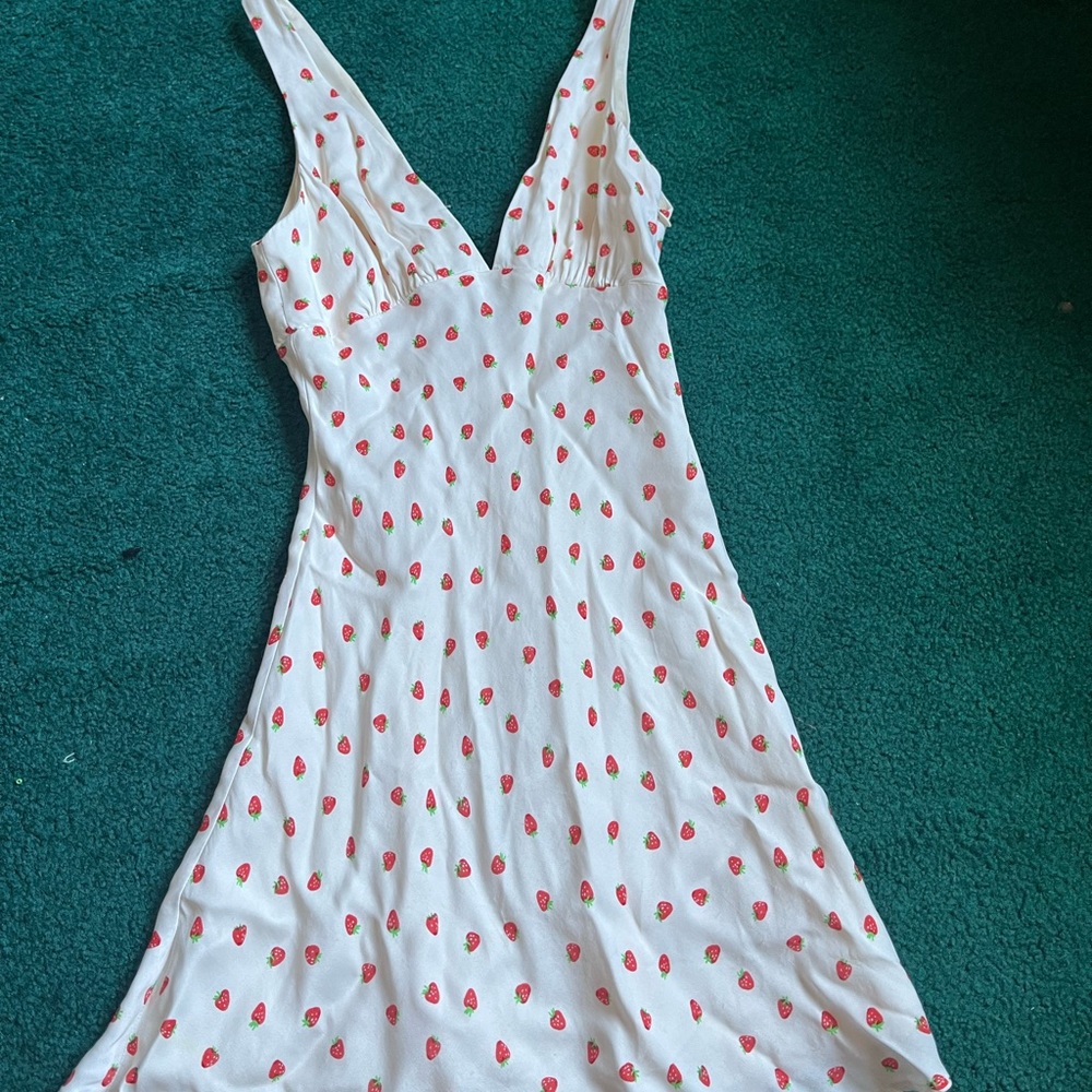 Zara strawberry